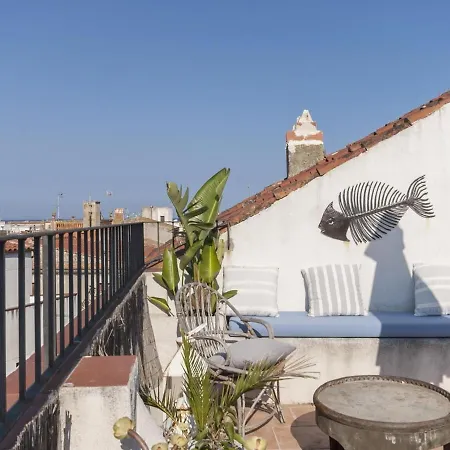 Lets Holidays Charming Fisherman House With Terrace فيلة توسا ذي مار
