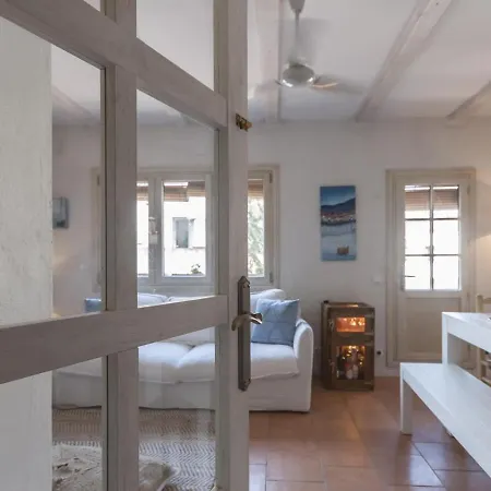 Lets Holidays Charming Fisherman House With Terrace * Tossa de Mar